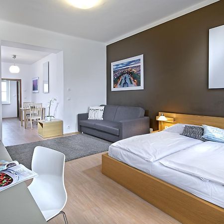 Downtown Suites Chlumova Prague Exterior photo