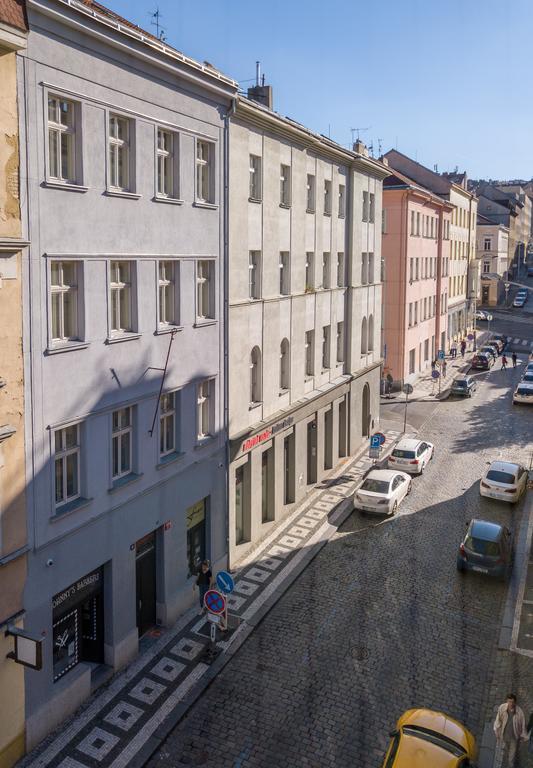 Downtown Suites Chlumova Prague Exterior photo