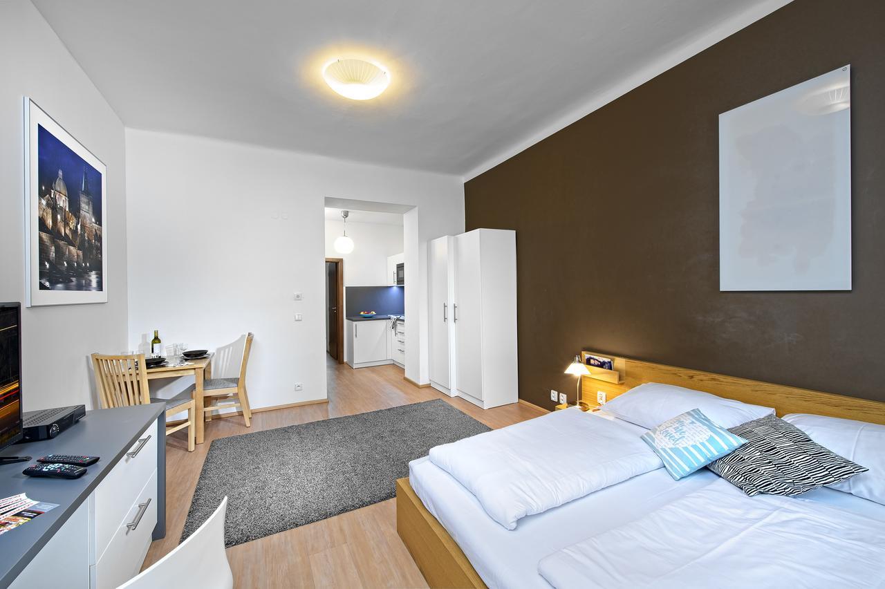 Downtown Suites Chlumova Prague Exterior photo